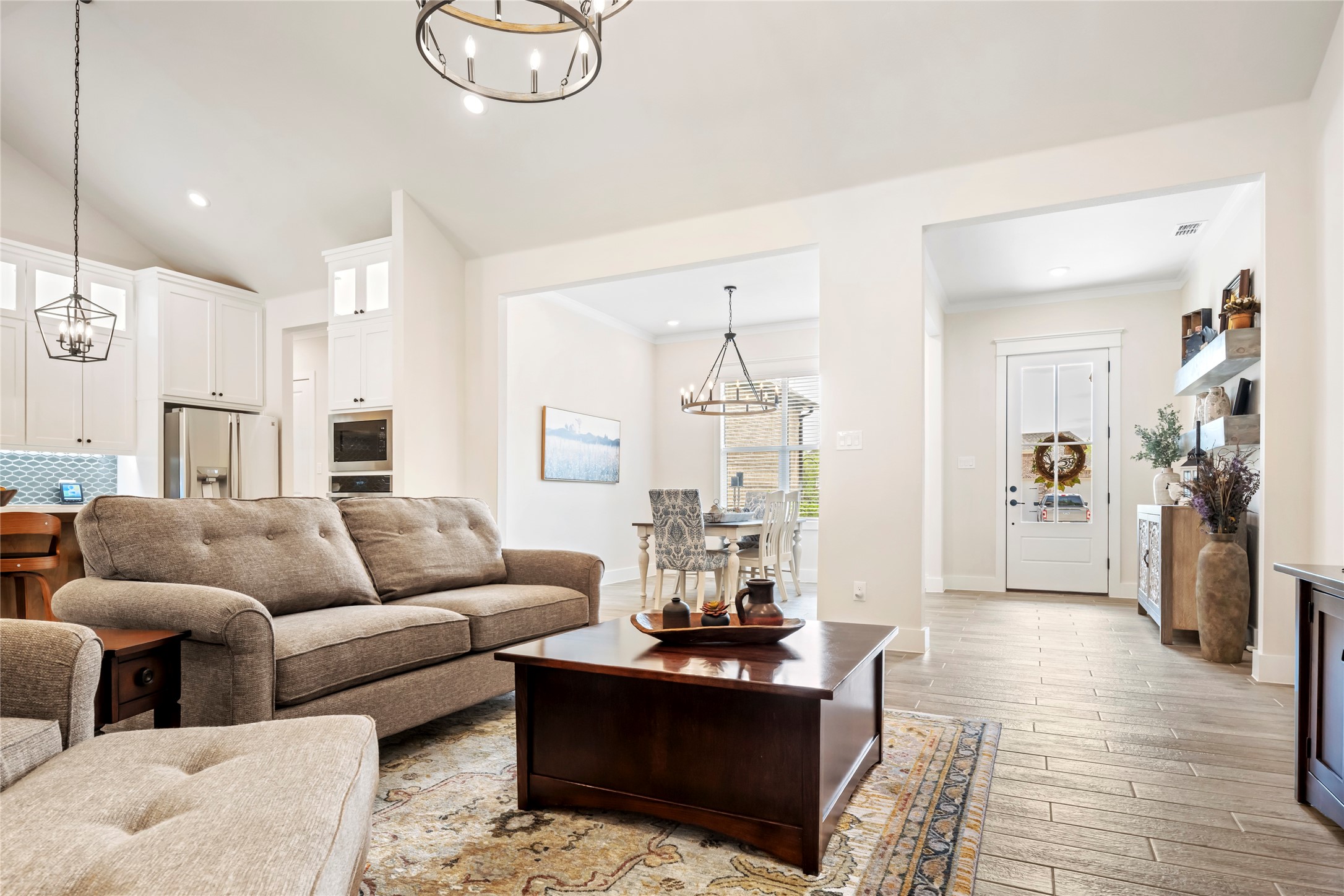 704 Abbey Road Van Alstyne TX 75495