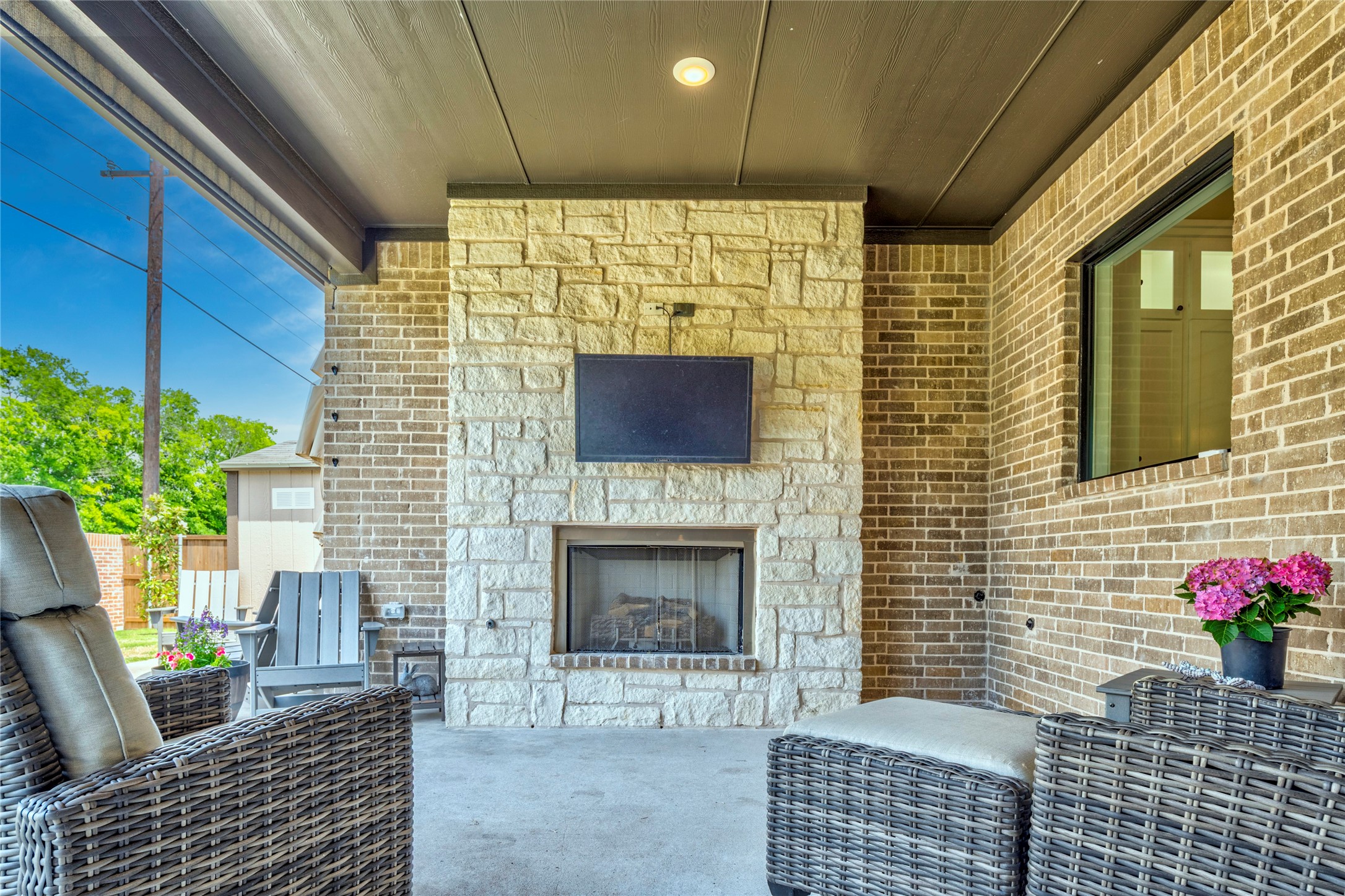 704 Abbey Road Van Alstyne TX 75495