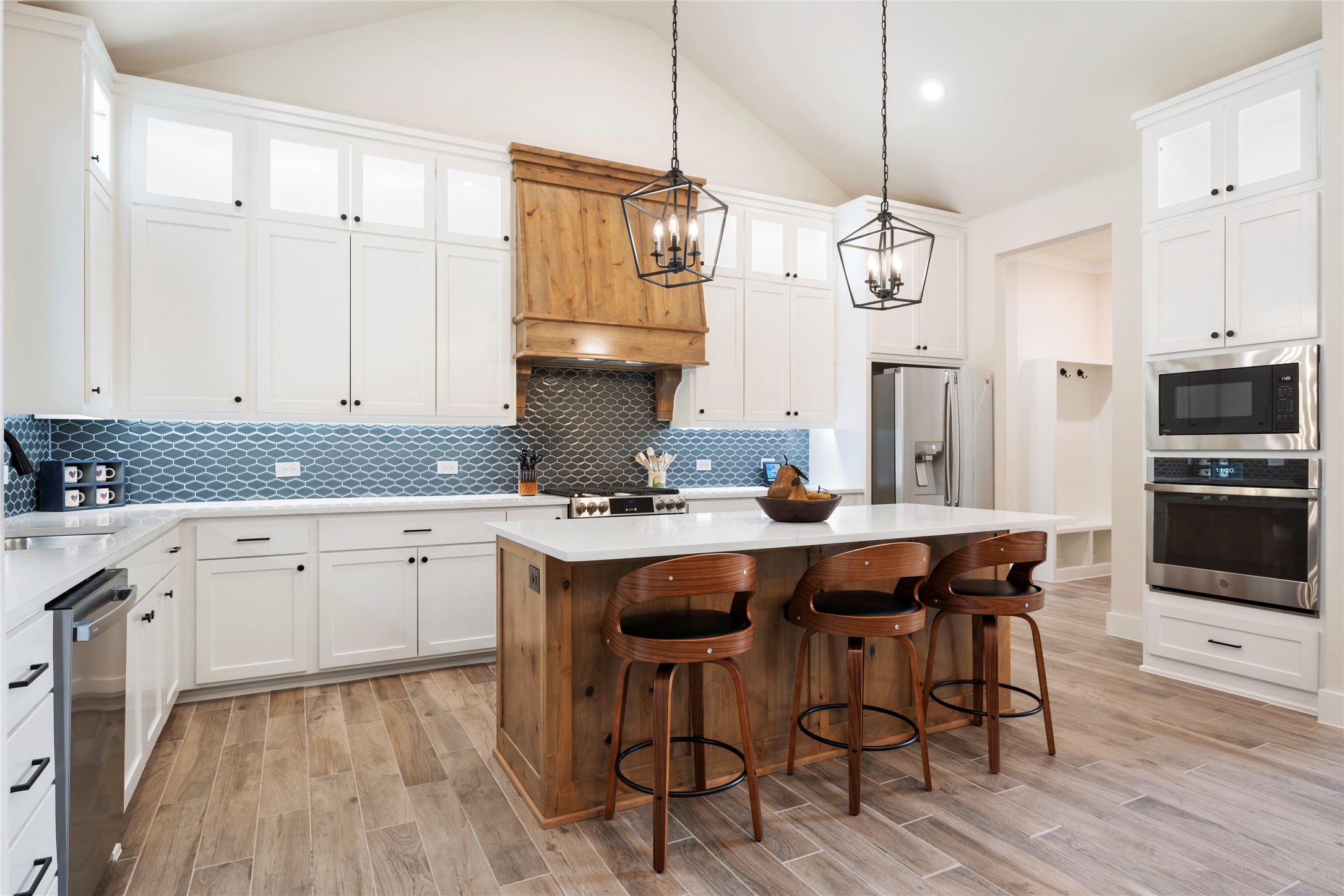 704 Abbey Road Van Alstyne TX 75495