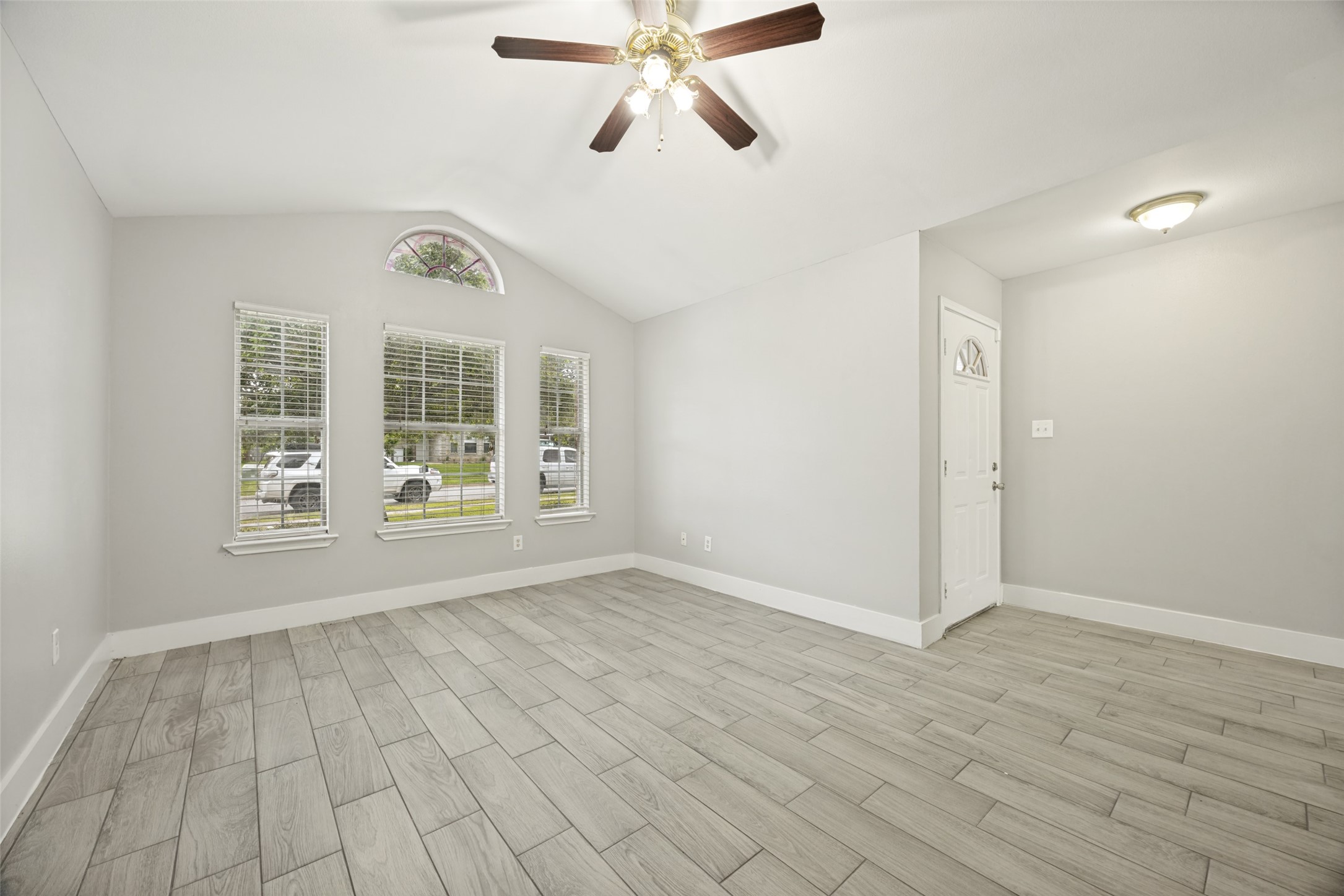 1009 Enlow Circle Commerce TX 75428