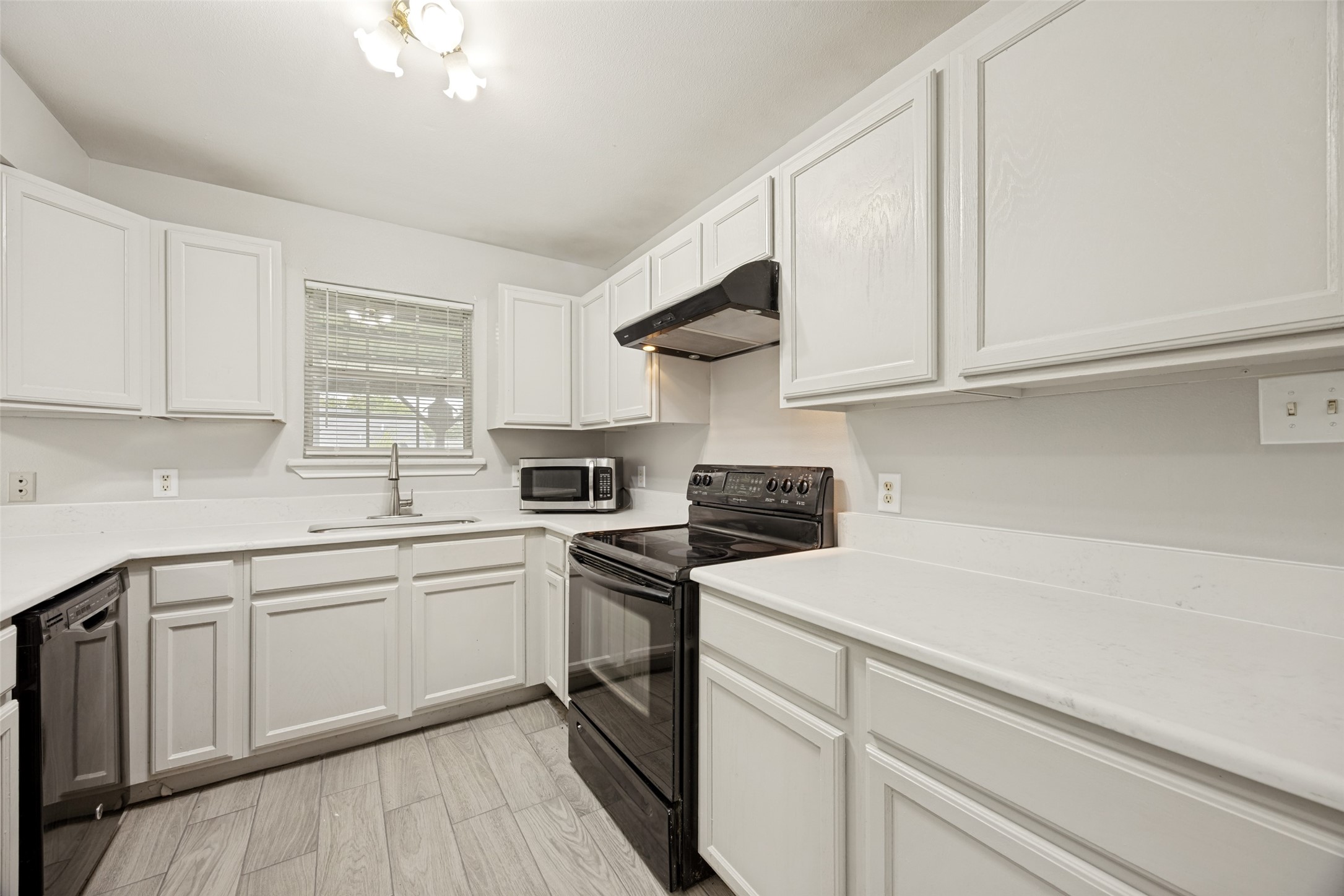 1009 Enlow Circle Commerce TX 75428
