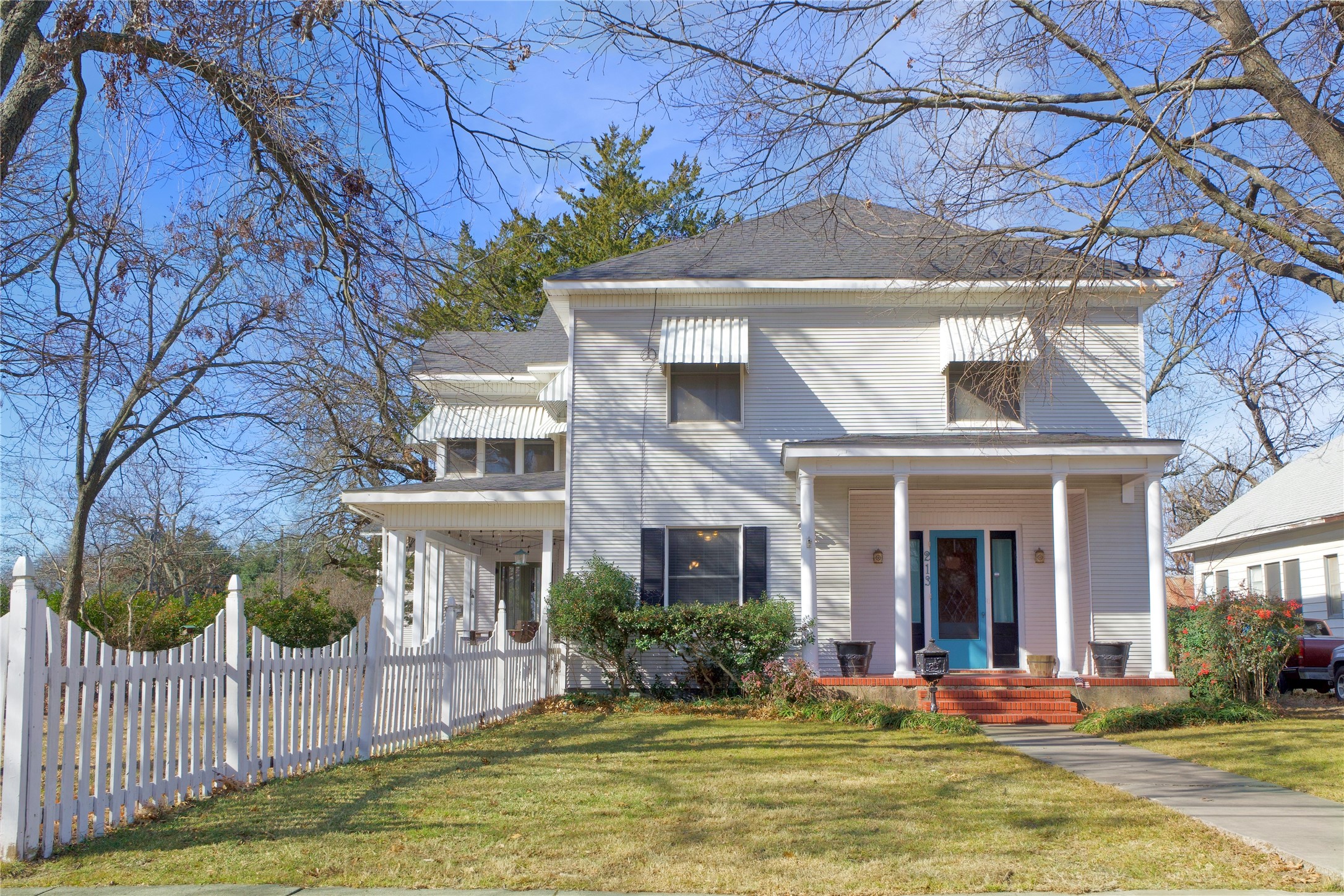 213 Clements Gainesville TX 76240