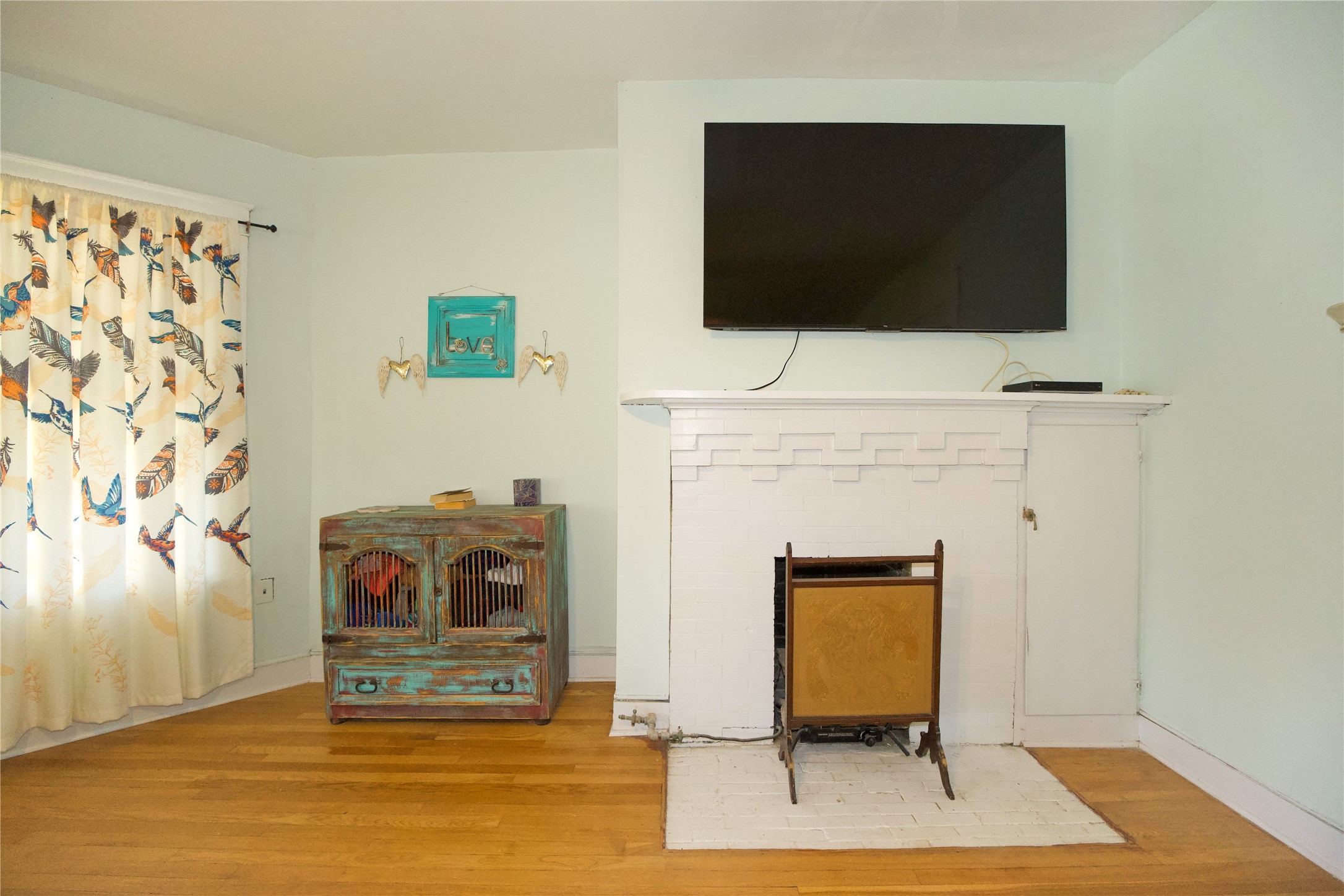 213 Clements Gainesville TX 76240