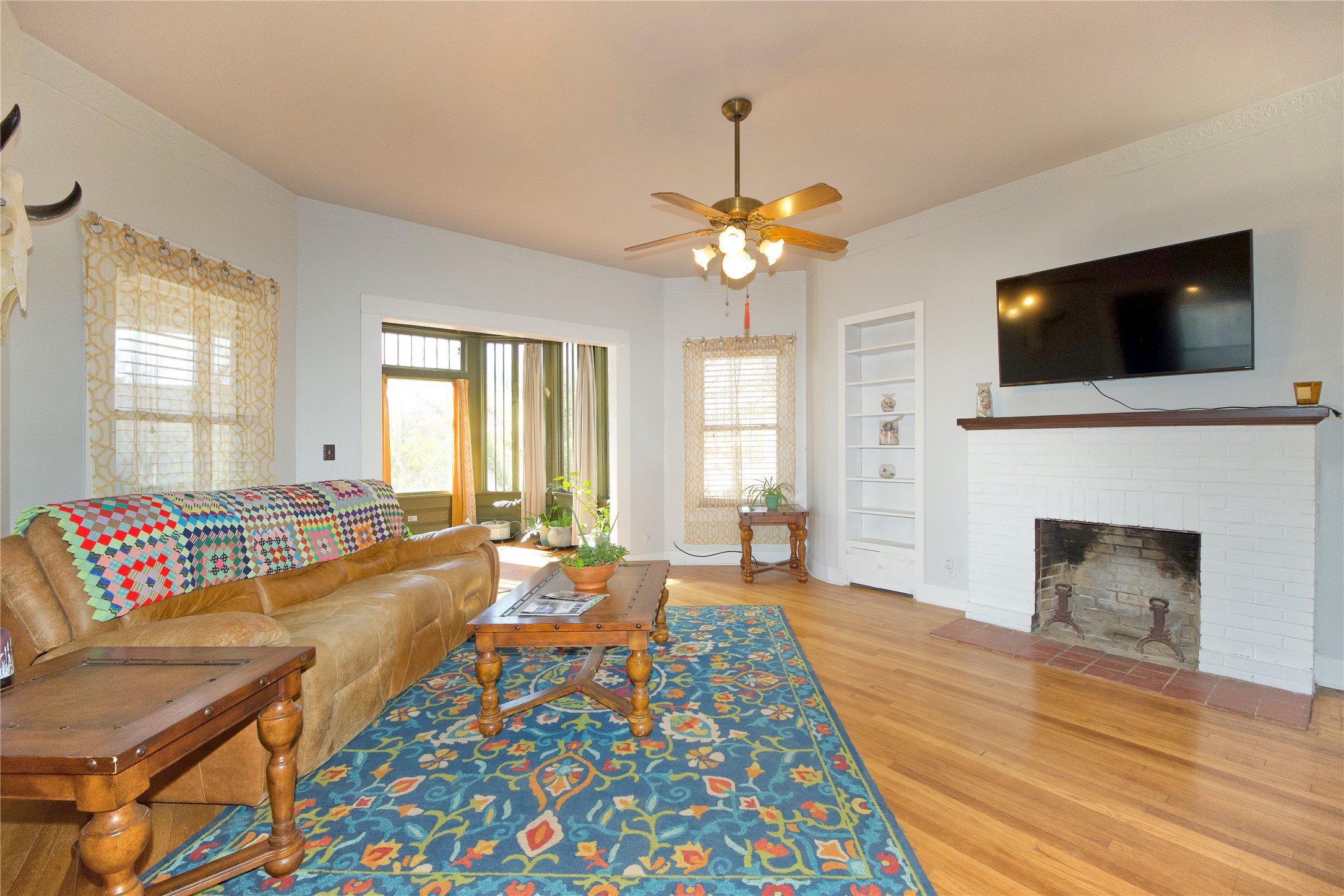 213 Clements Gainesville TX 76240