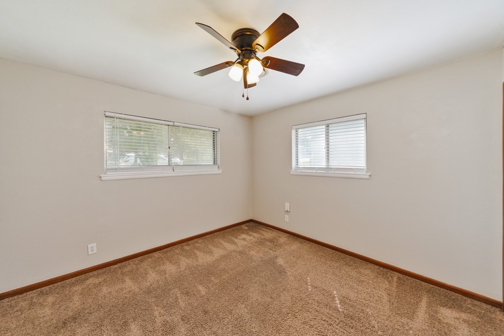 500 W London Street Bowie TX 76230