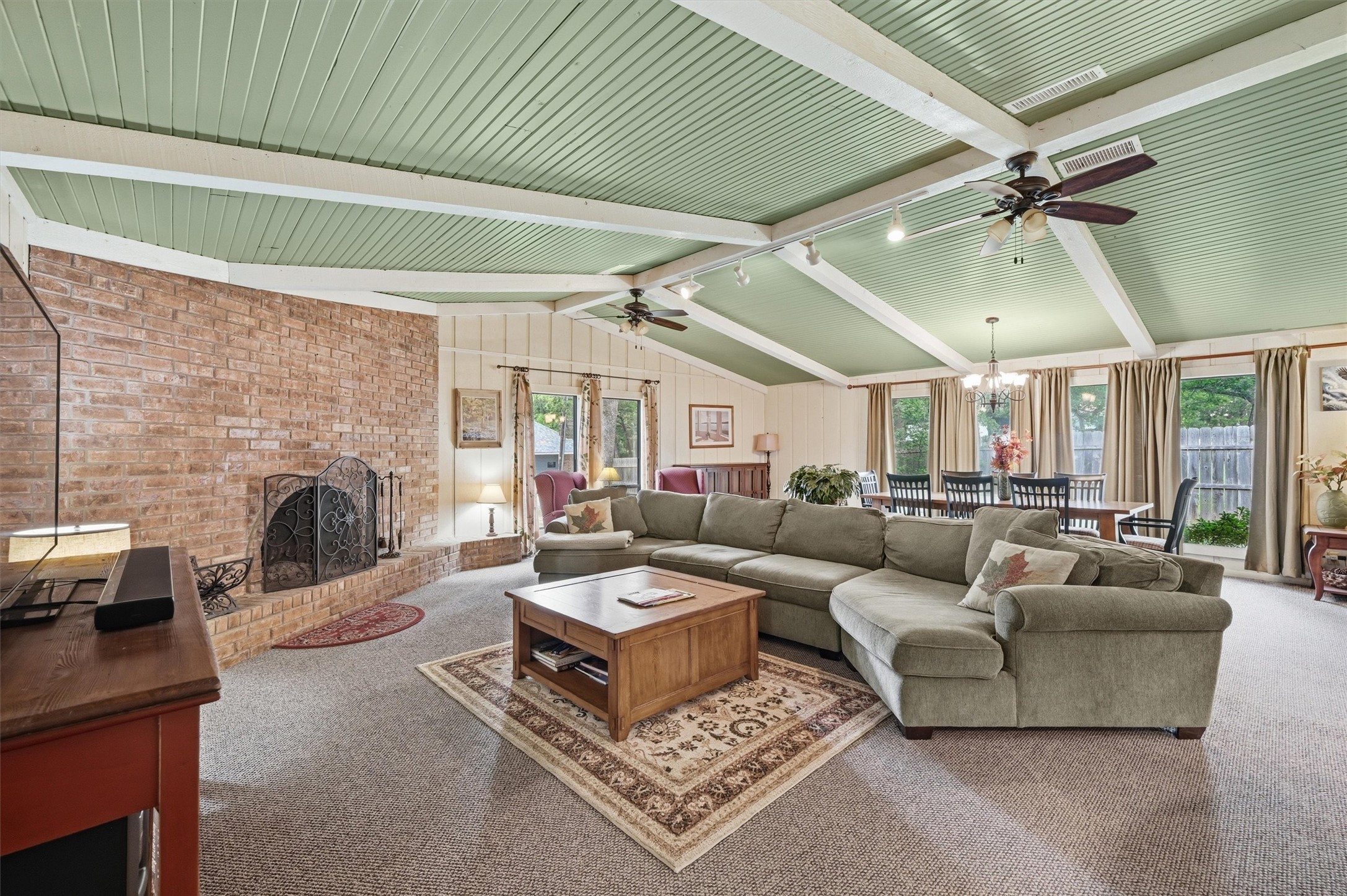 372 Lakepoint Loop Pottsboro TX 75076