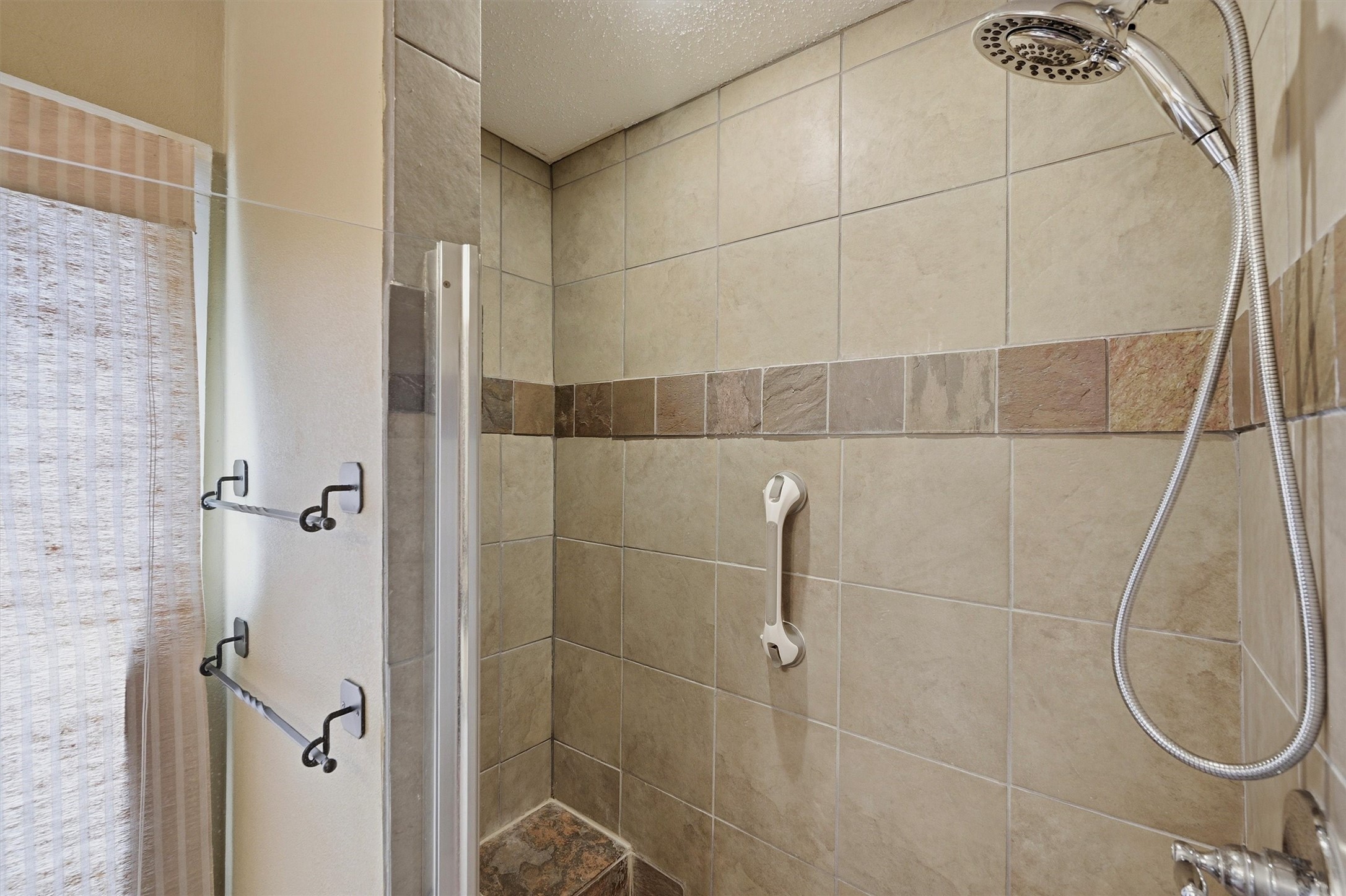 372 Lakepoint Loop Pottsboro TX 75076