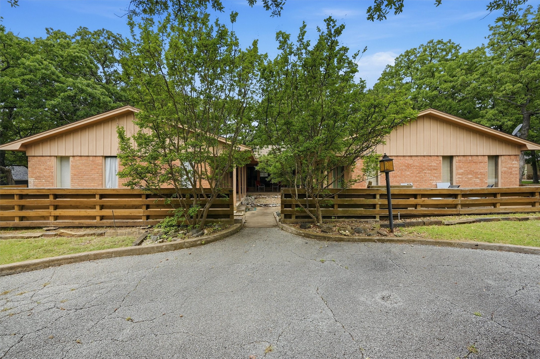 372 Lakepoint Loop Pottsboro TX 75076