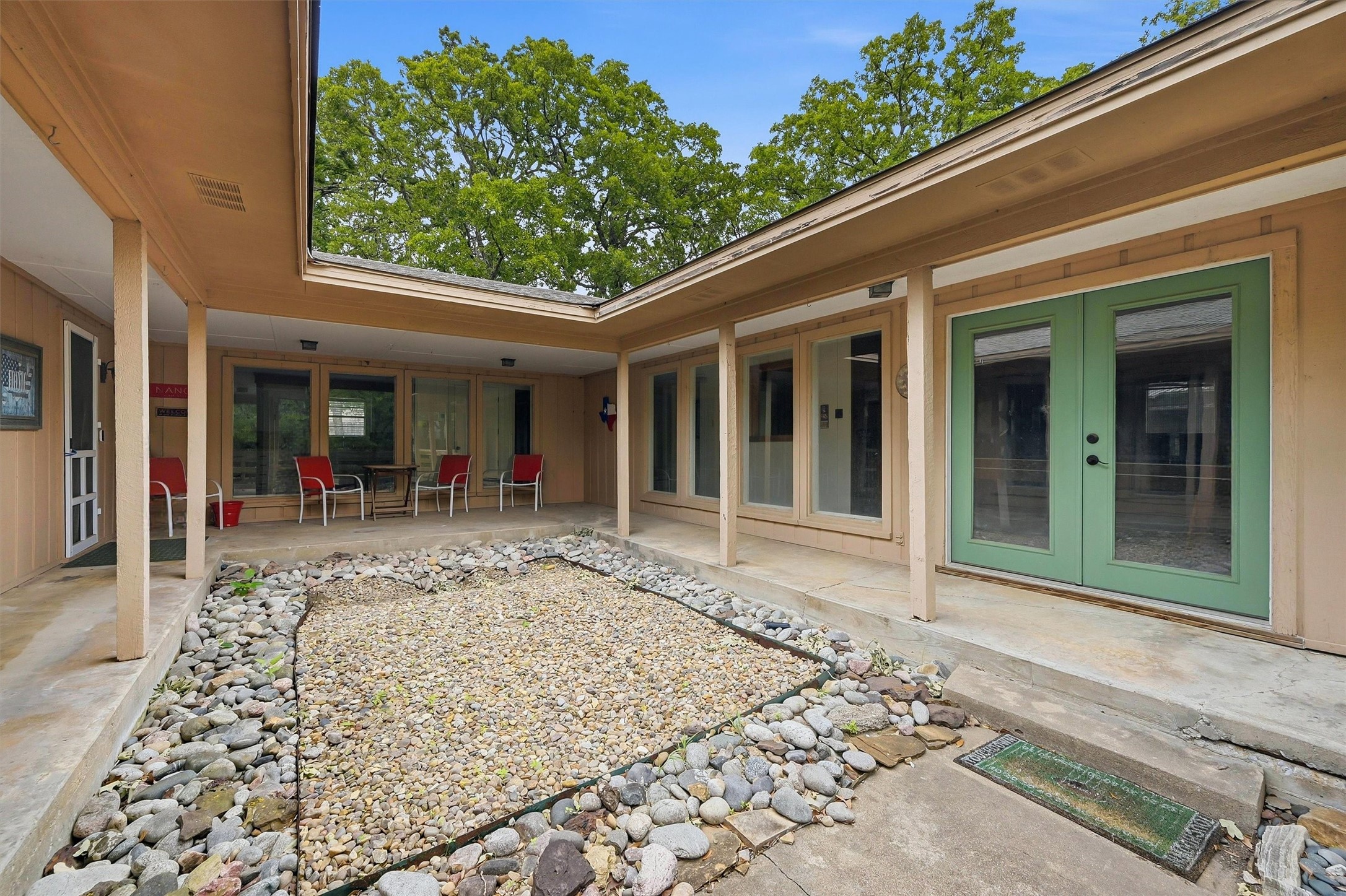 372 Lakepoint Loop Pottsboro TX 75076