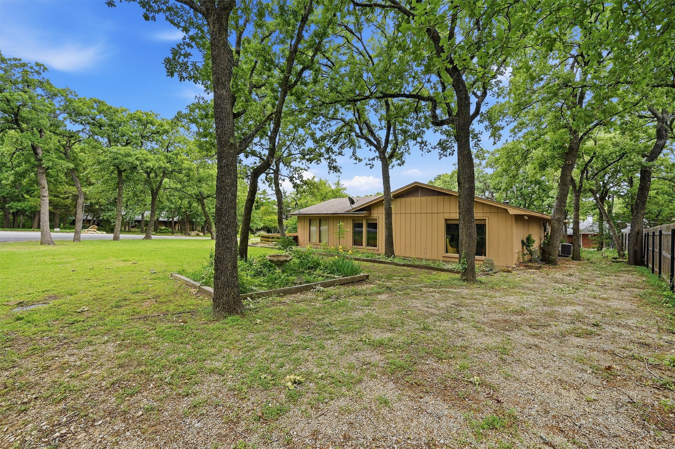 372 Lakepoint Loop Pottsboro TX 75076