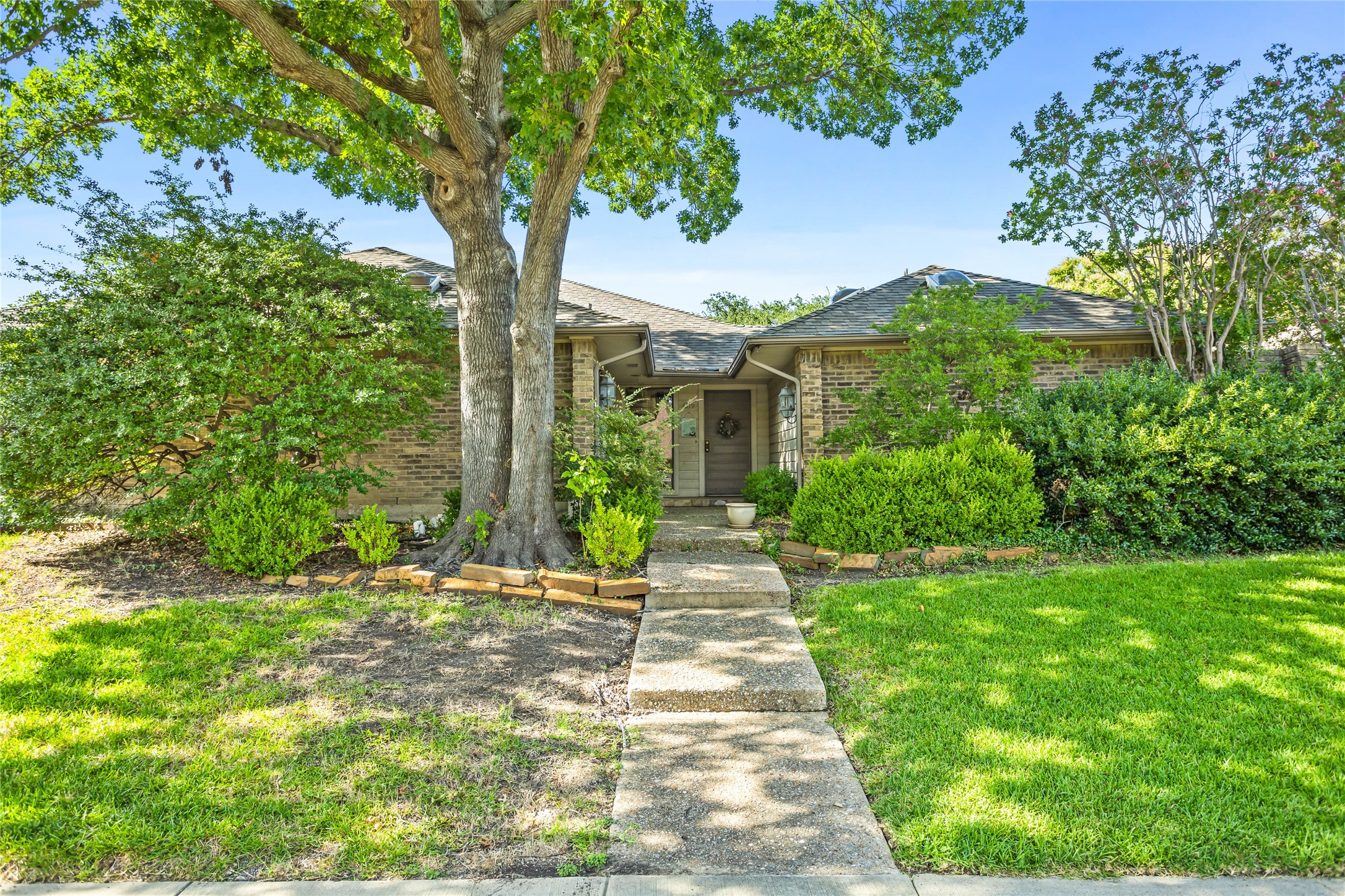 6119 Yellow Rock Trail Dallas TX 75248