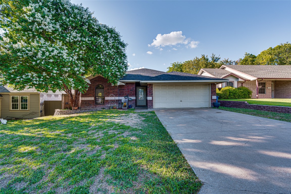 606 W Freeman Street Ennis TX 75119