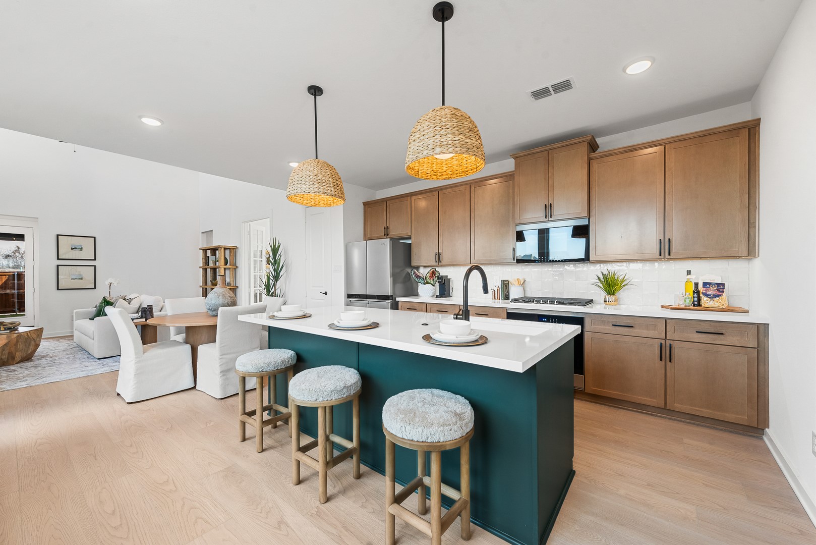 8704 Treeline Parkway Justin TX 76247