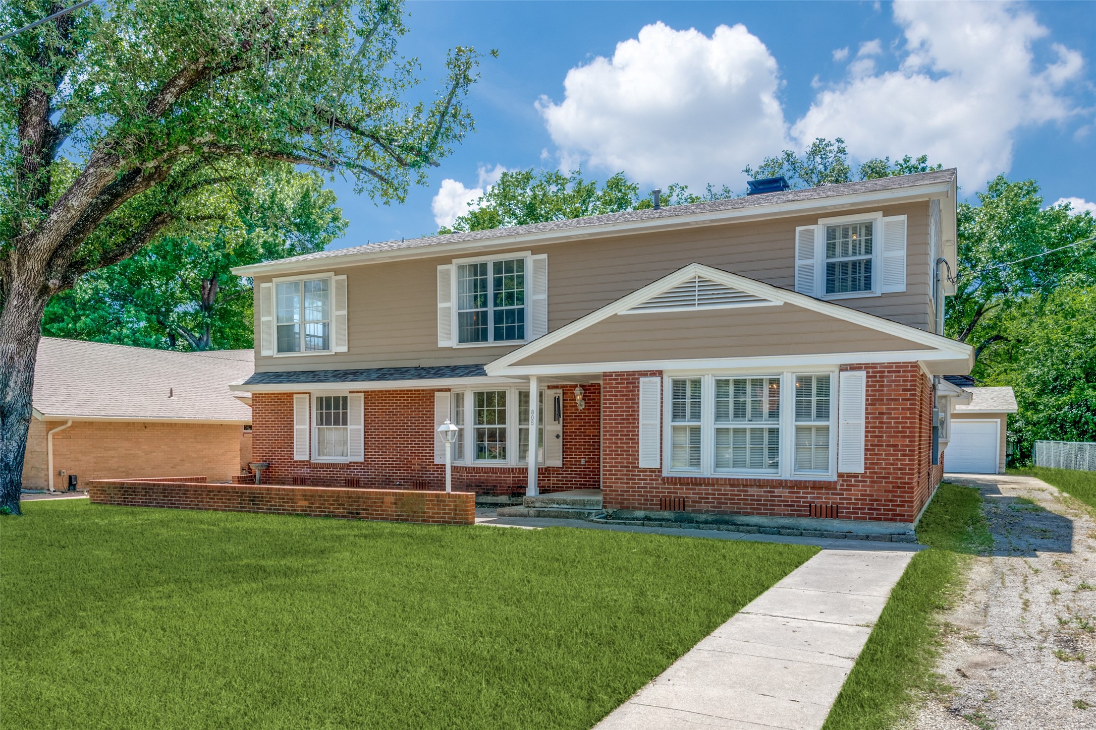 805 S Rusk Street Gainesville TX 76240