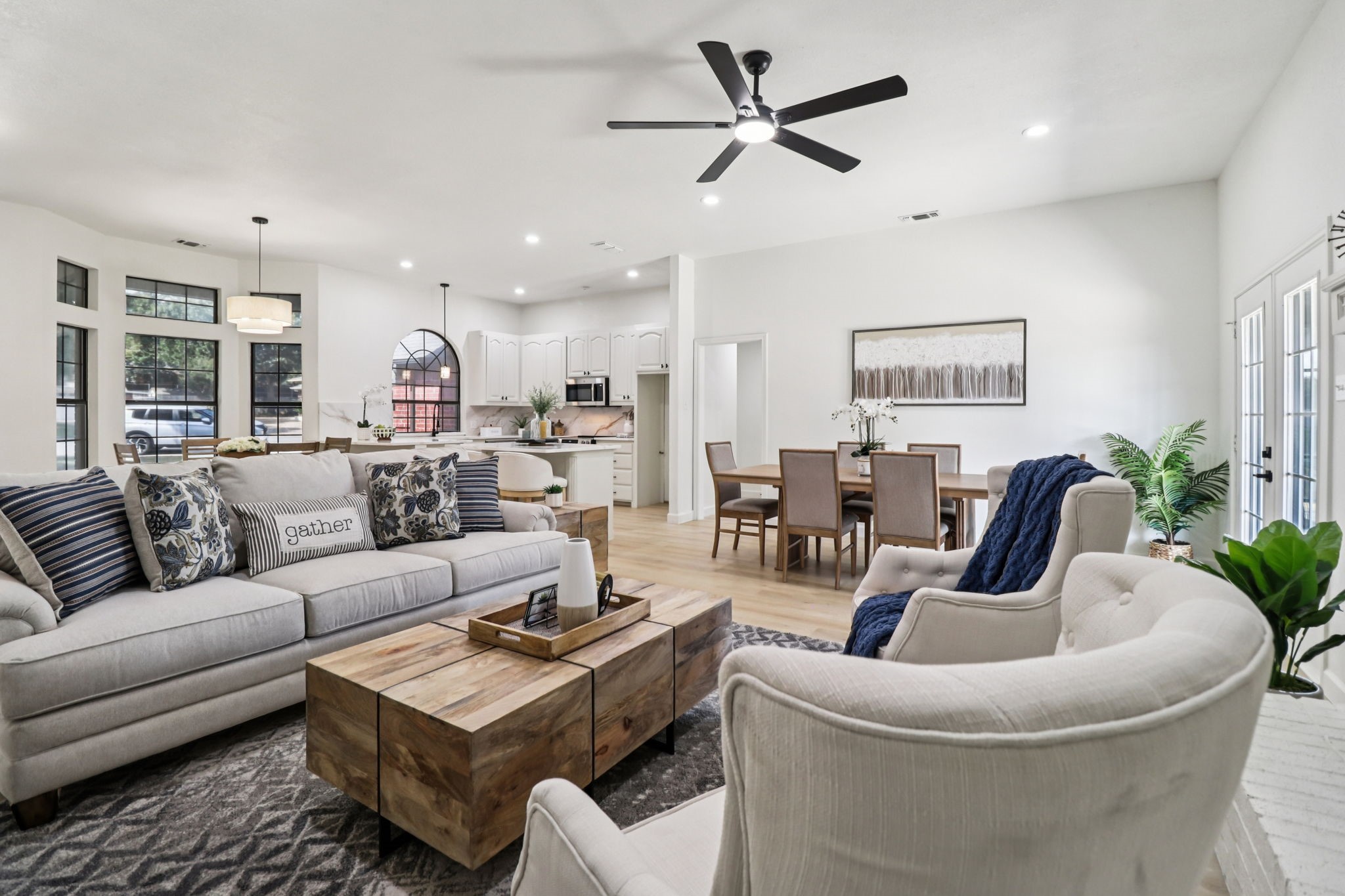417 Sherwood Court Burleson TX 76028