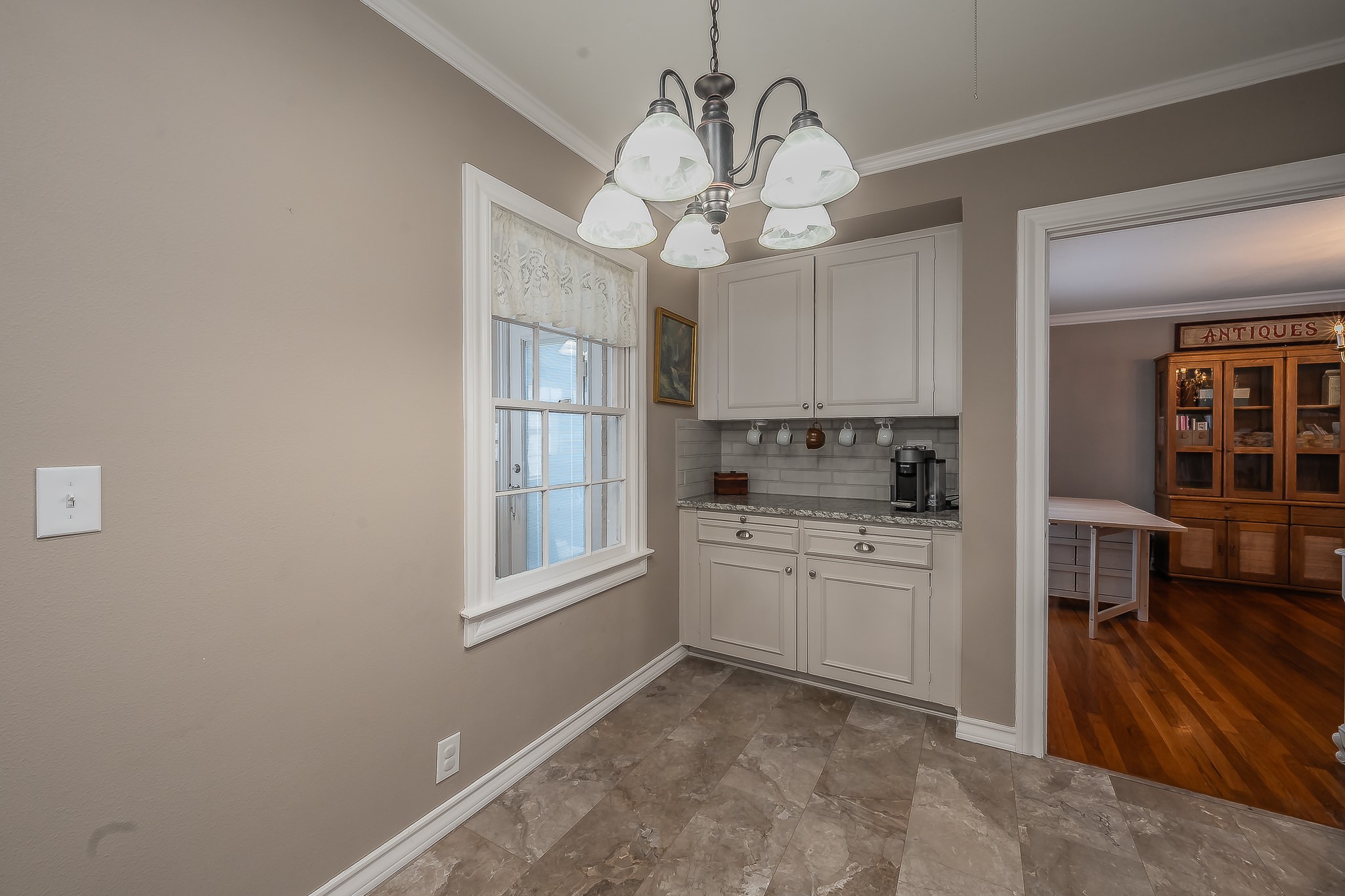 202 S Tower Street Weatherford TX 76086