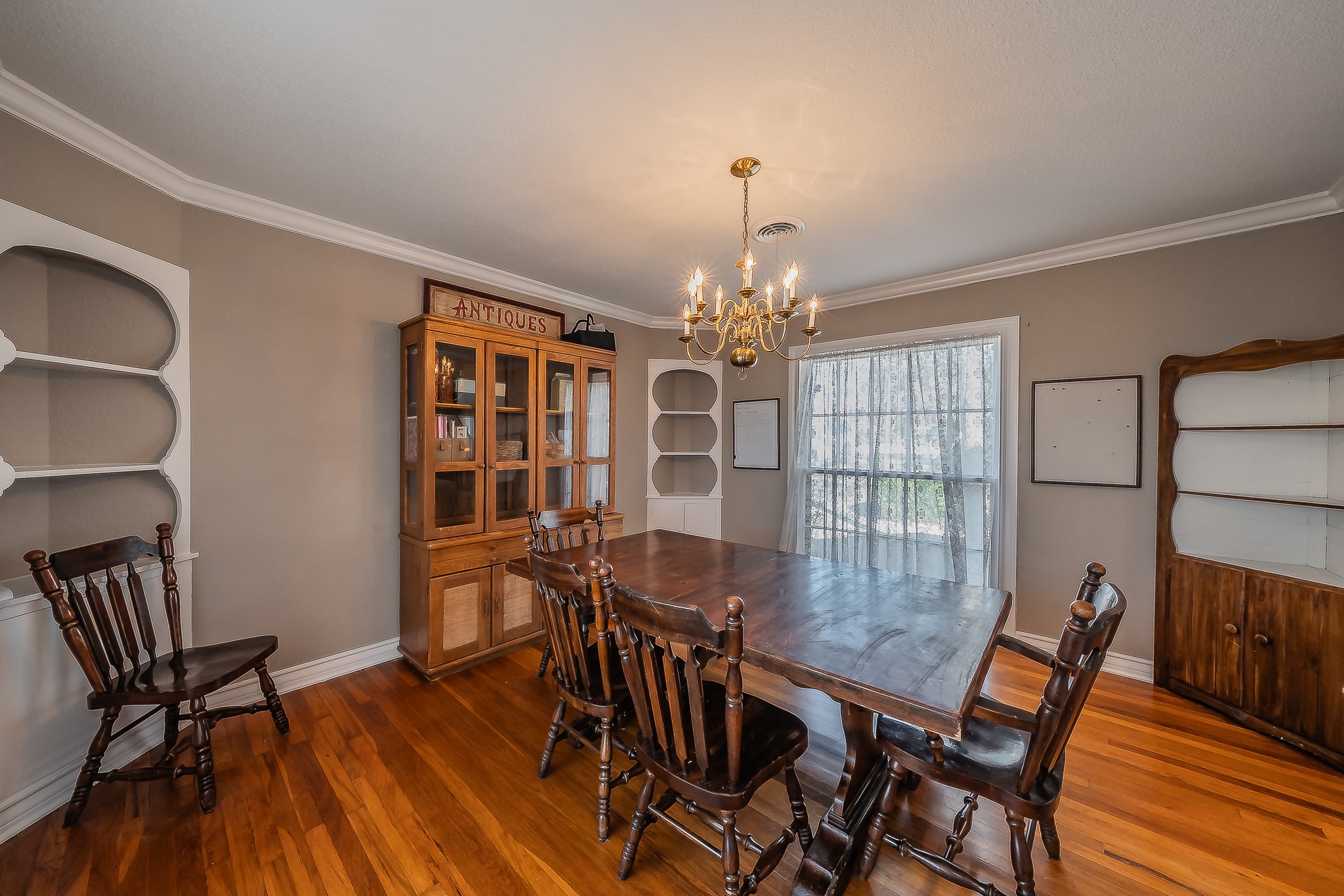 202 S Tower Street Weatherford TX 76086