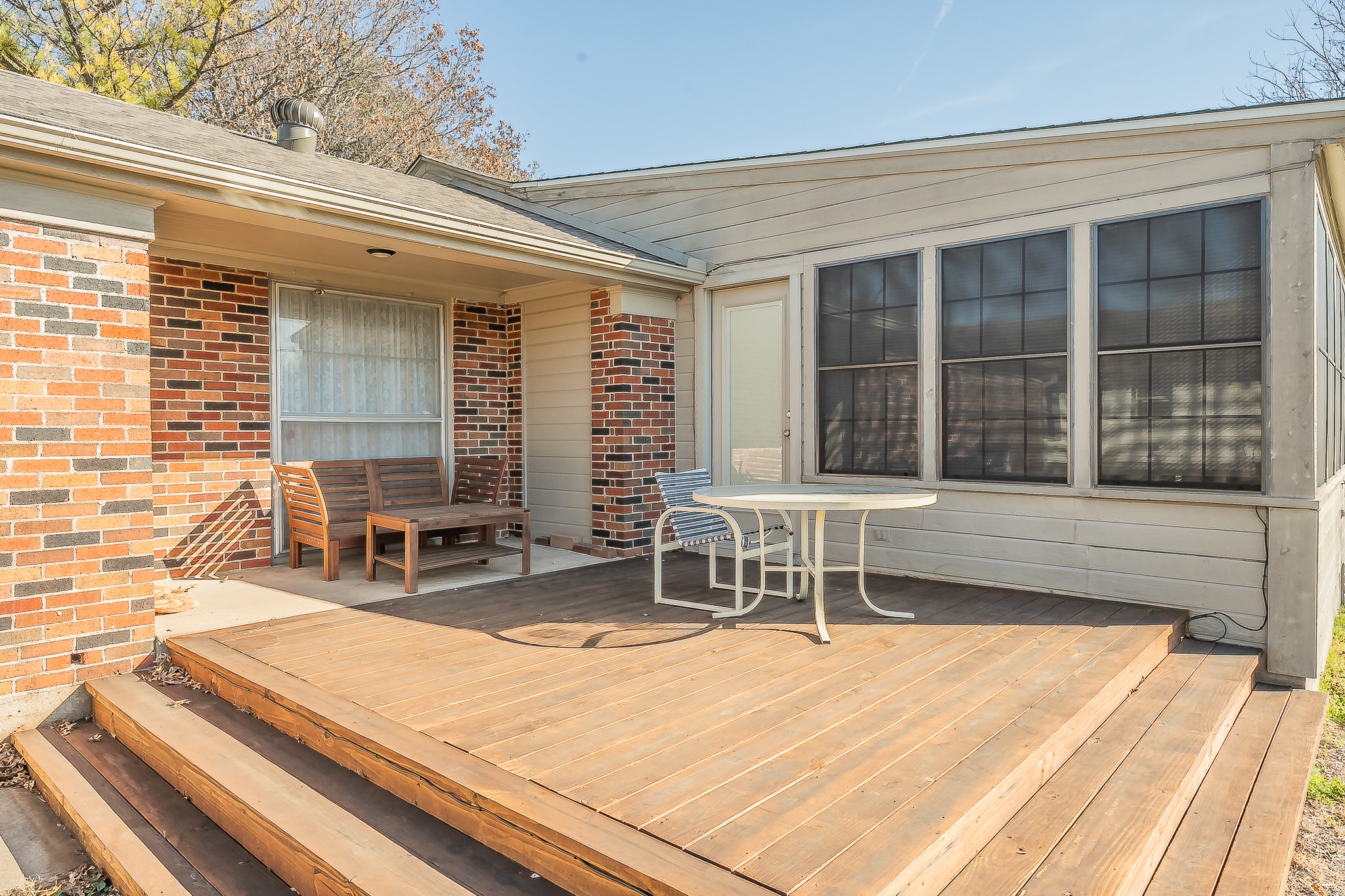 202 S Tower Street Weatherford TX 76086