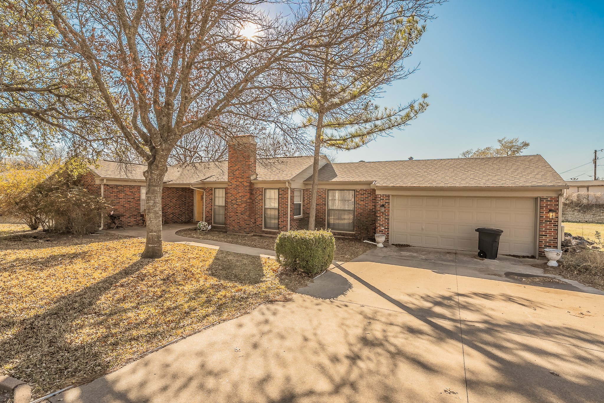 202 S Tower Street Weatherford TX 76086