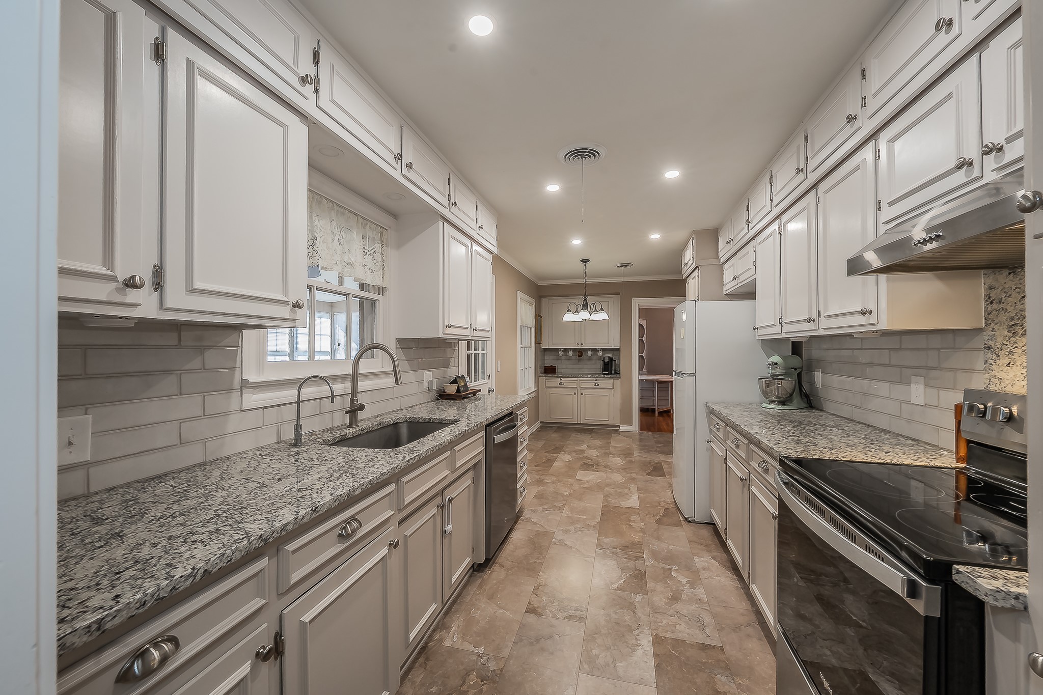 202 S Tower Street Weatherford TX 76086