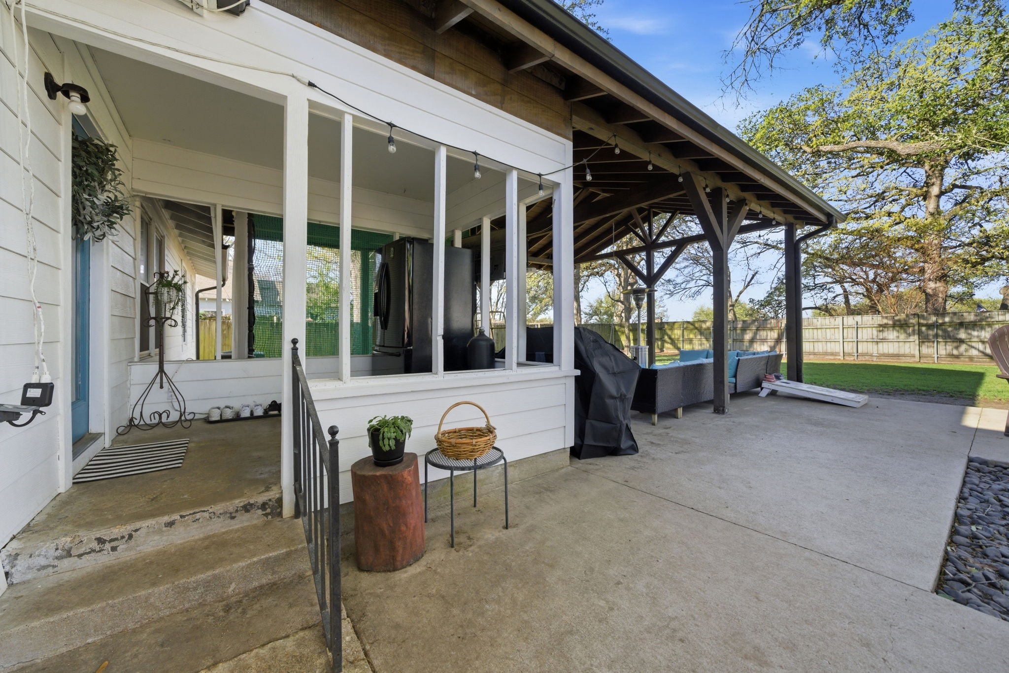 1704 S Houston Street Kaufman TX 75142