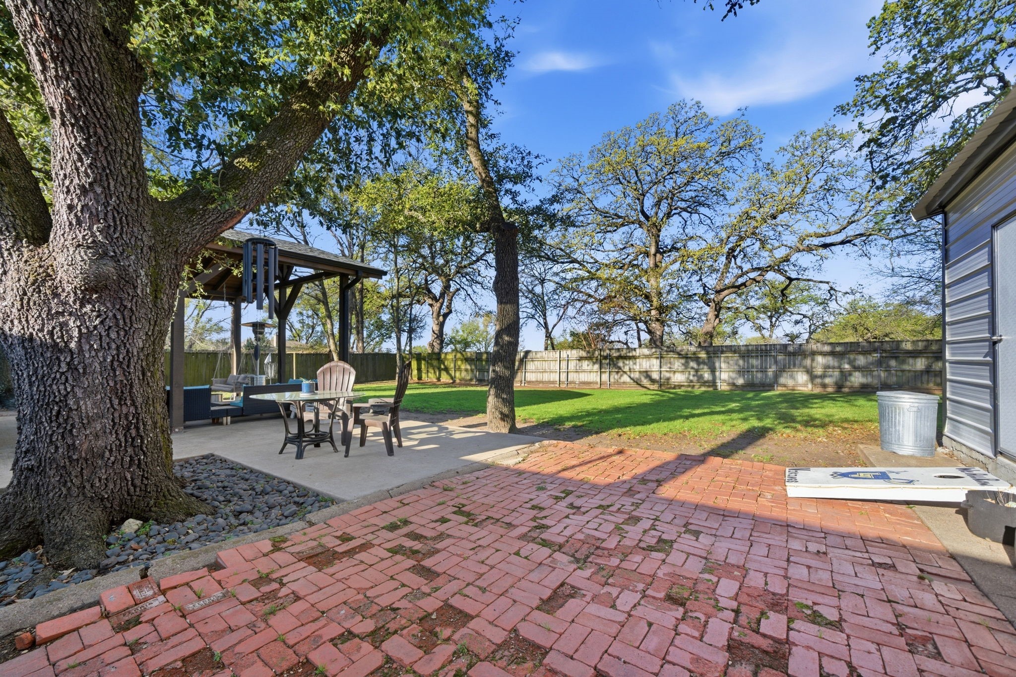 1704 S Houston Street Kaufman TX 75142