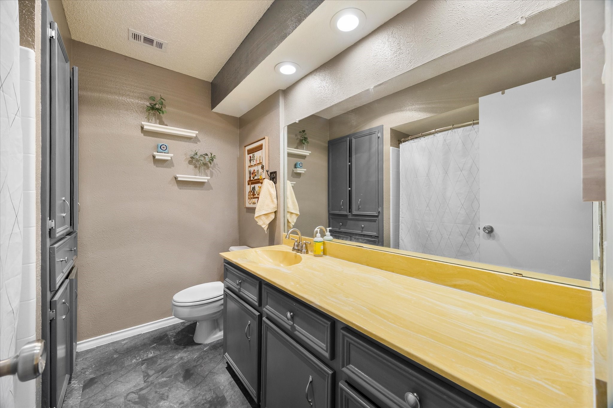 3502 Winnetka Street Garland TX 75043