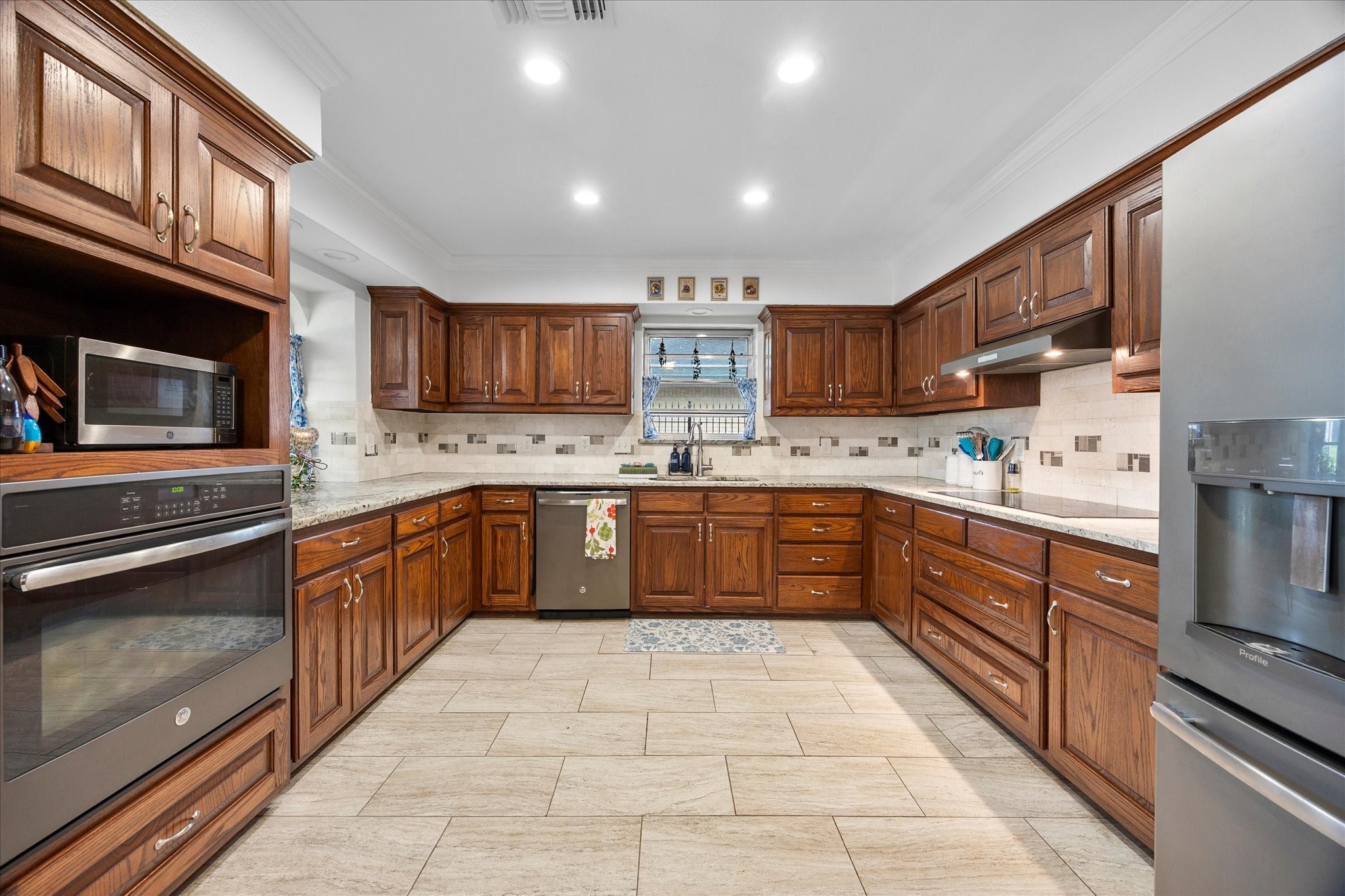 3502 Winnetka Street Garland TX 75043