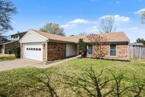 1024 S Riverside Drive Grapevine TX 76051