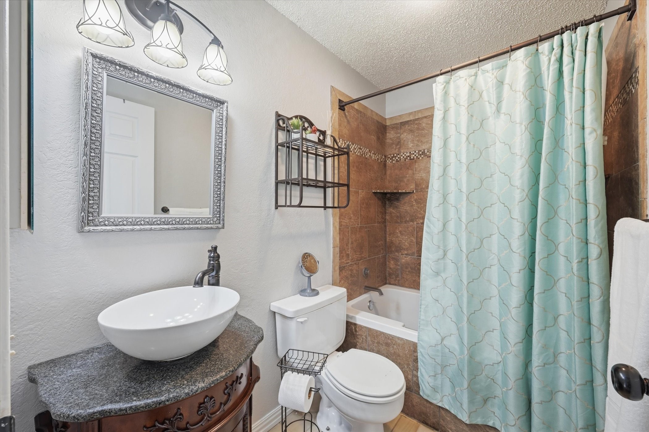 3404 Andover Drive Bedford TX 76021
