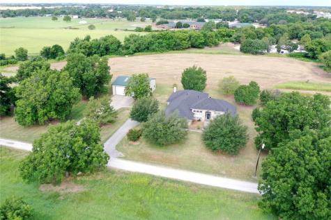 622 E Rock Island Avenue Boyd TX 76023