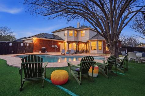 2913 Spartacus Drive Grand Prairie TX 75052