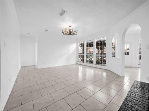 2913 Spartacus Drive Grand Prairie TX 75052