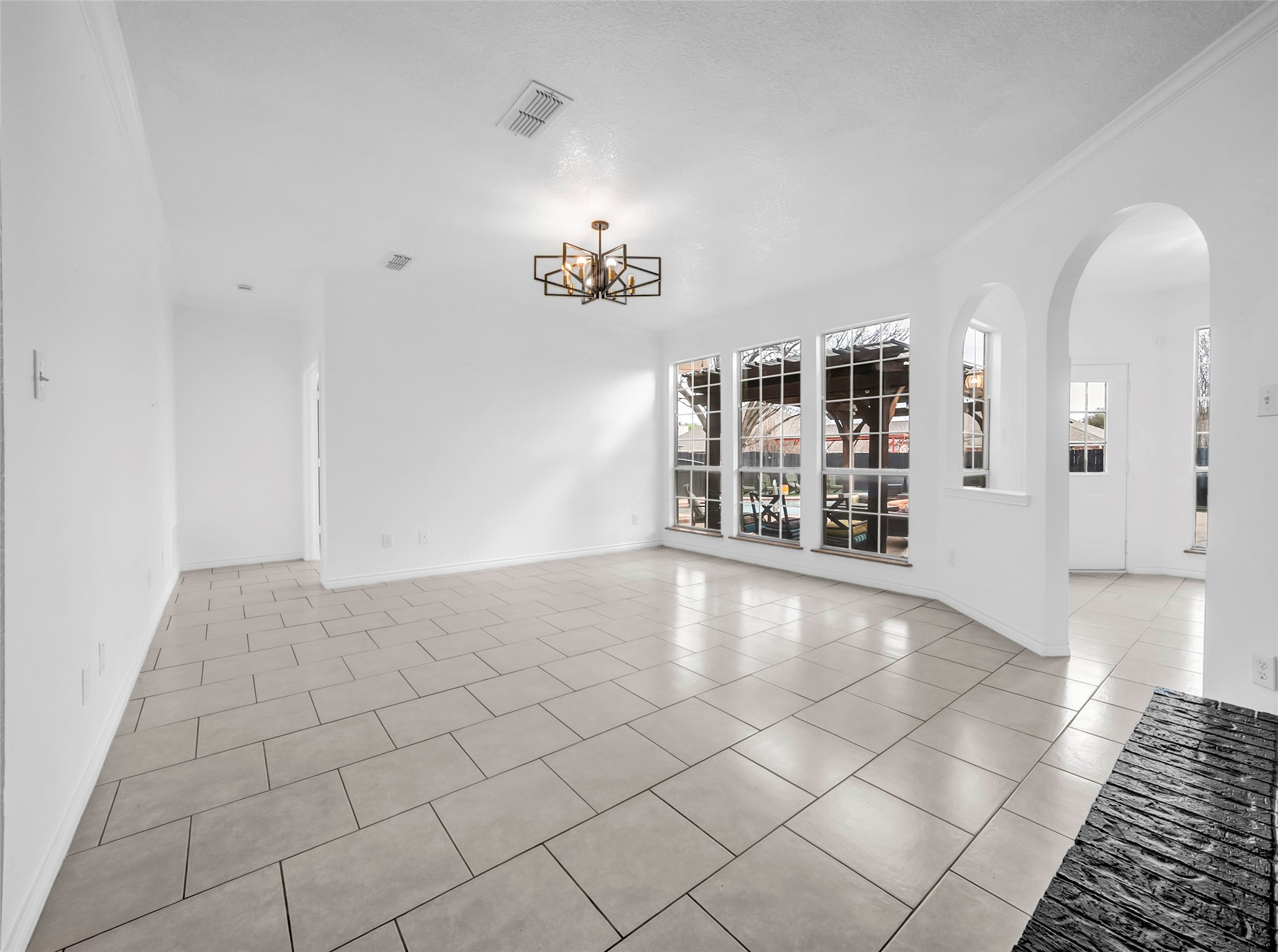 2913 Spartacus Drive Grand Prairie TX 75052