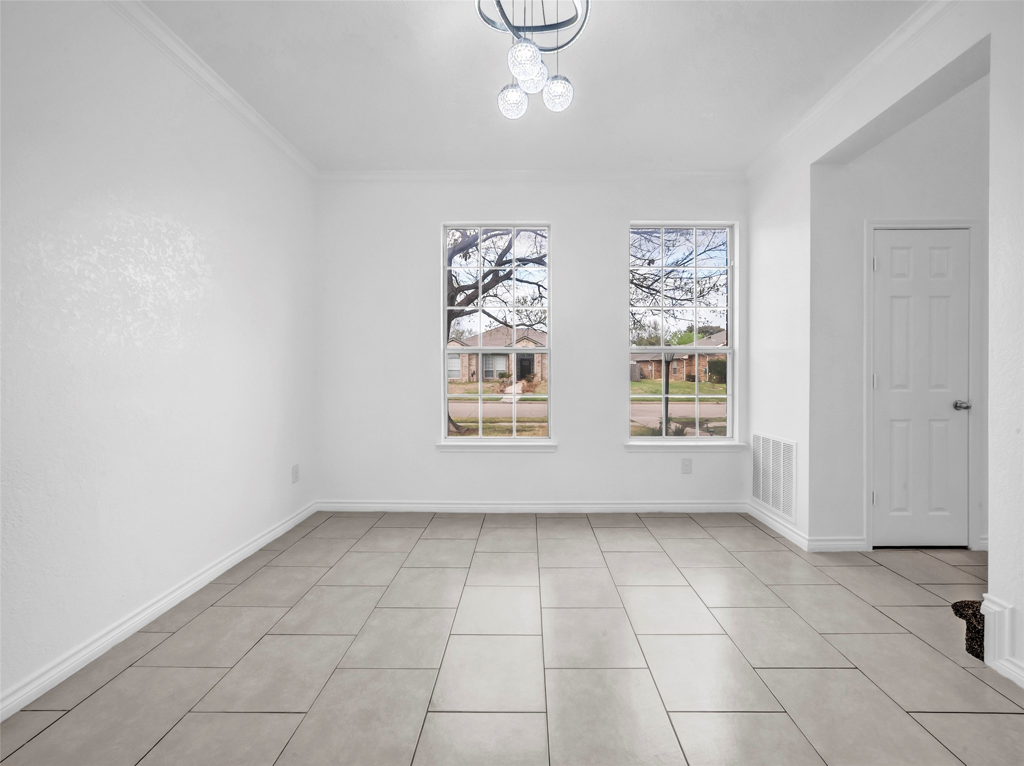 2913 Spartacus Drive Grand Prairie TX 75052