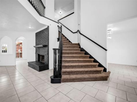 2913 Spartacus Drive Grand Prairie TX 75052