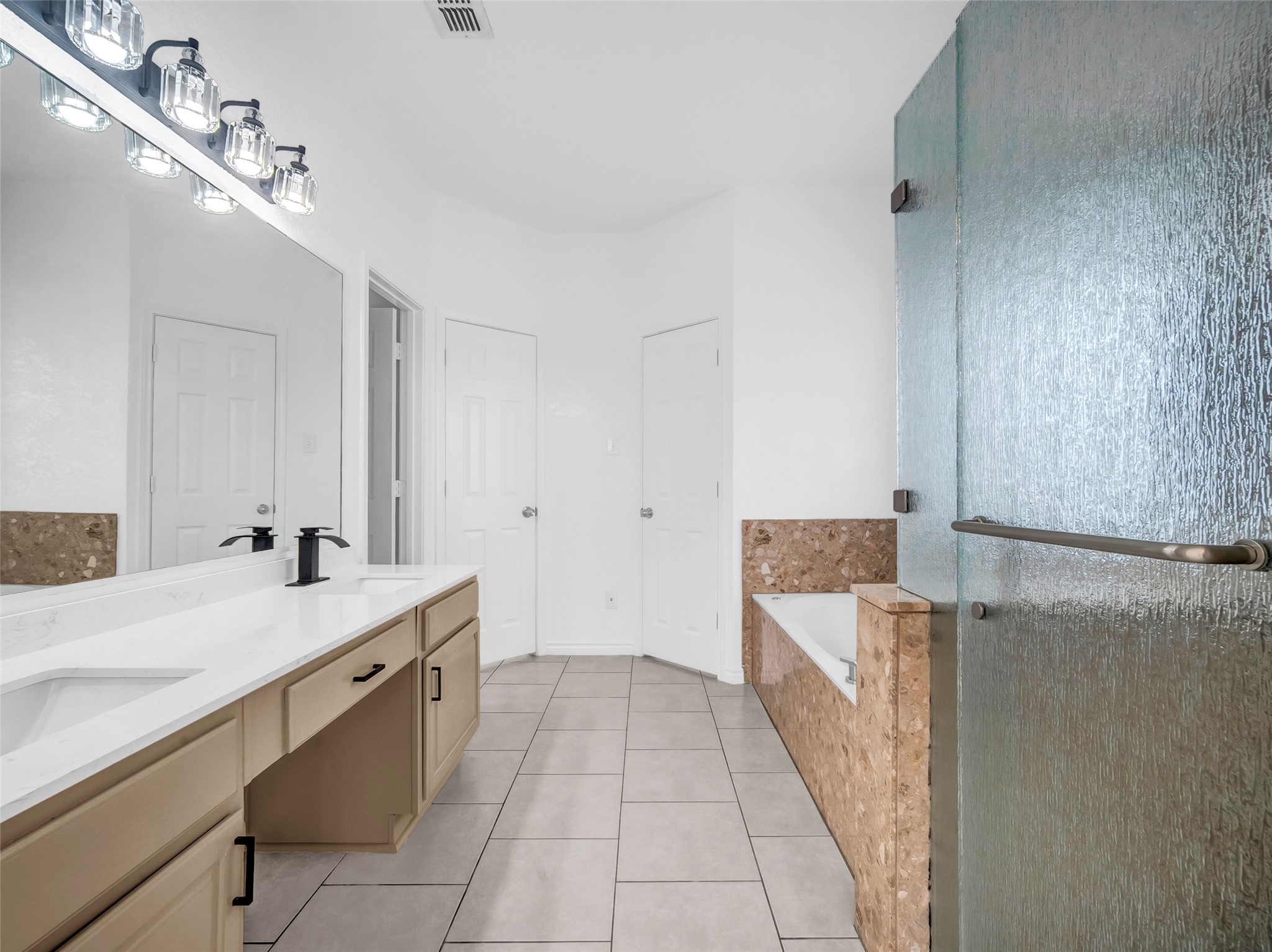 2913 Spartacus Drive Grand Prairie TX 75052