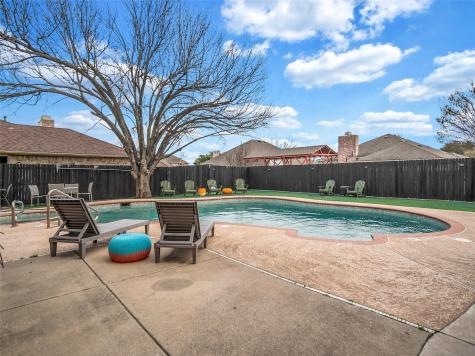 2913 Spartacus Drive Grand Prairie TX 75052