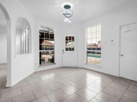 2913 Spartacus Drive Grand Prairie TX 75052