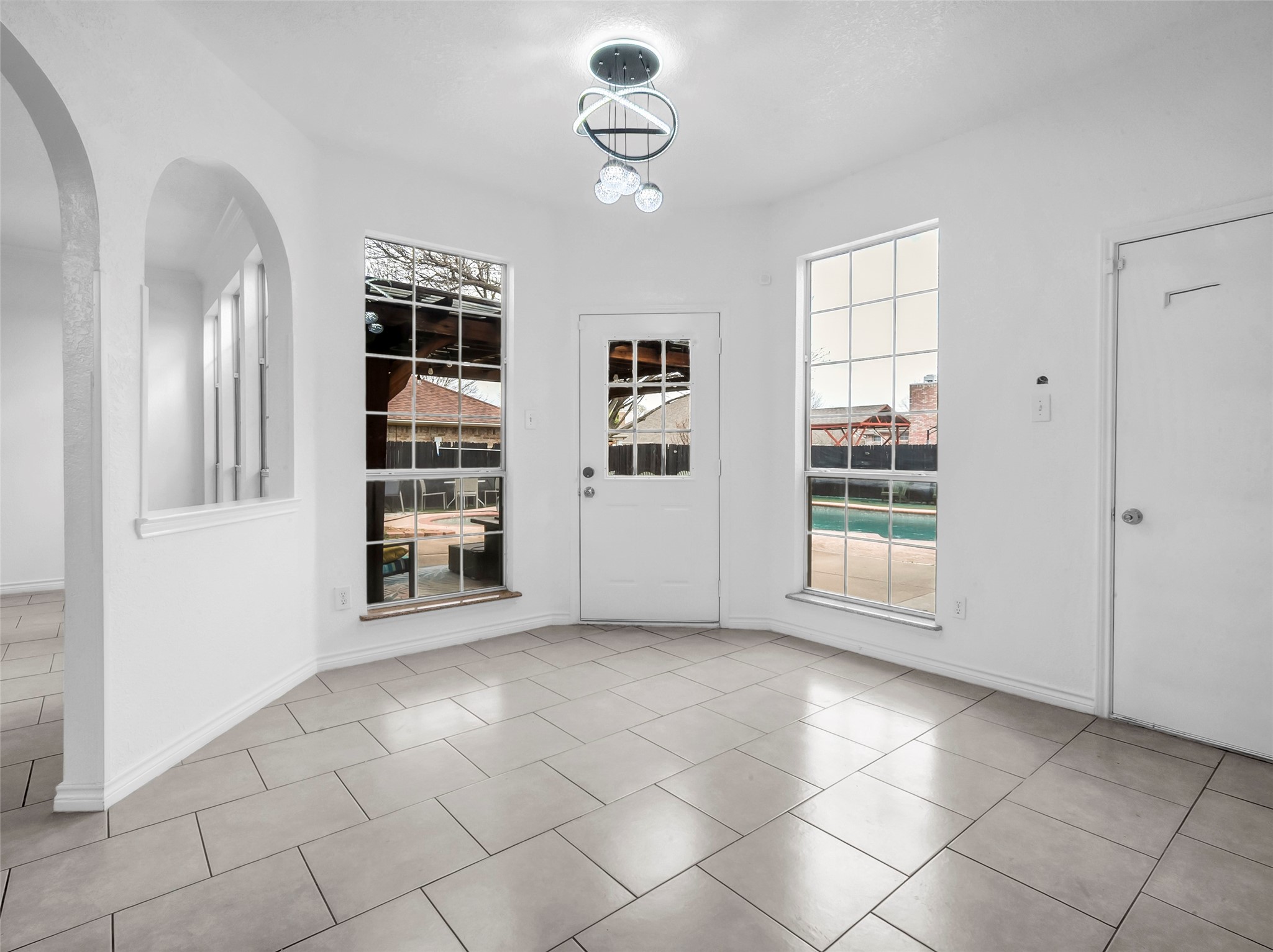 2913 Spartacus Drive Grand Prairie TX 75052