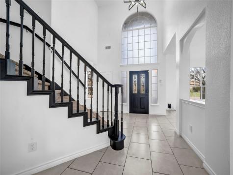2913 Spartacus Drive Grand Prairie TX 75052