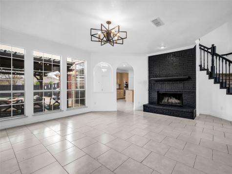 2913 Spartacus Drive Grand Prairie TX 75052