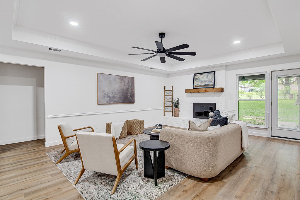715 Pheasant Run Burleson TX 76028