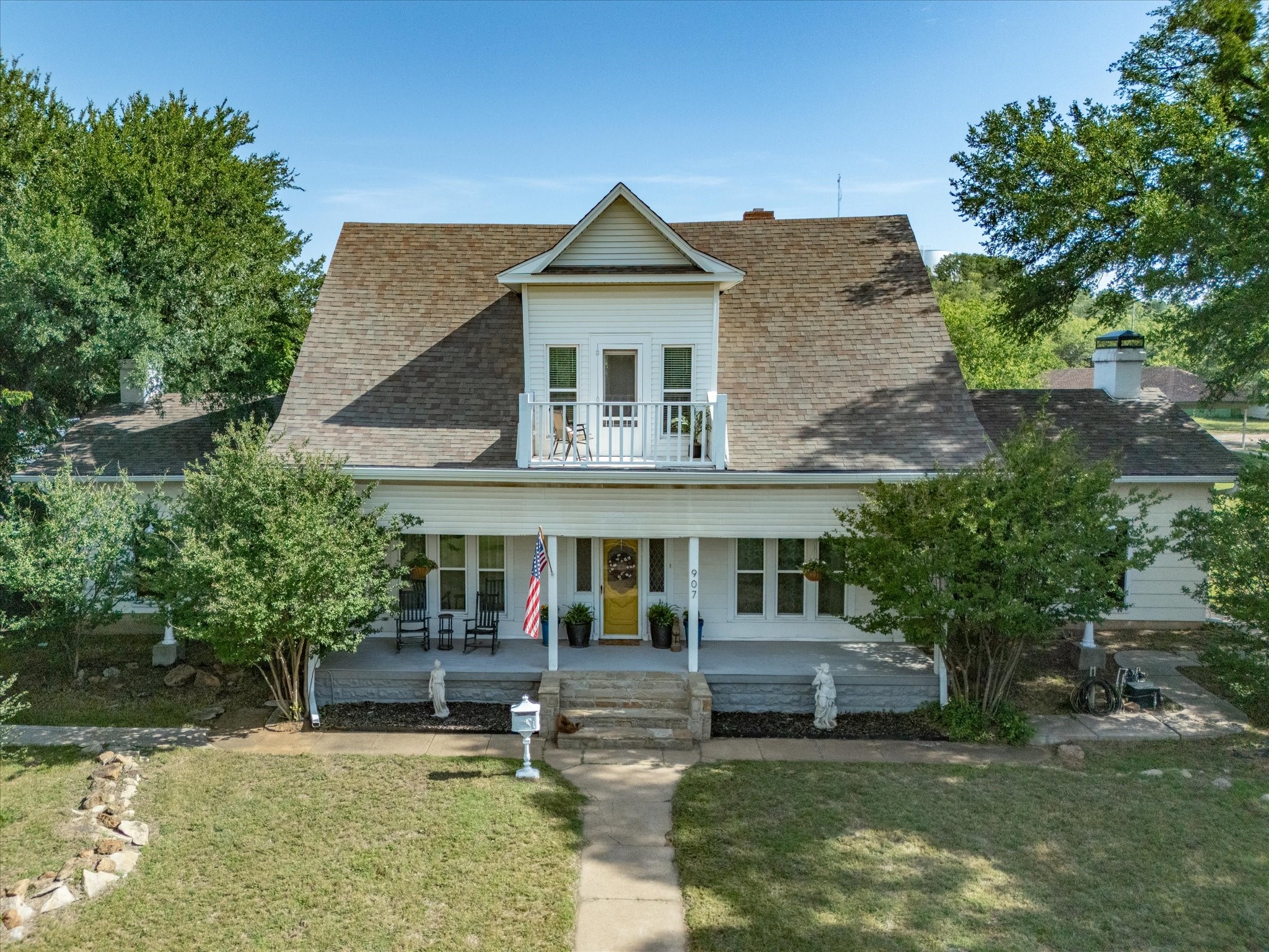 907 4th Street Graham TX 76450