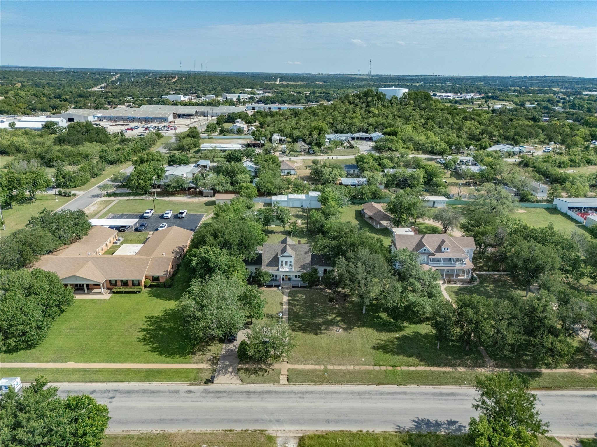 907 4th Street Graham TX 76450