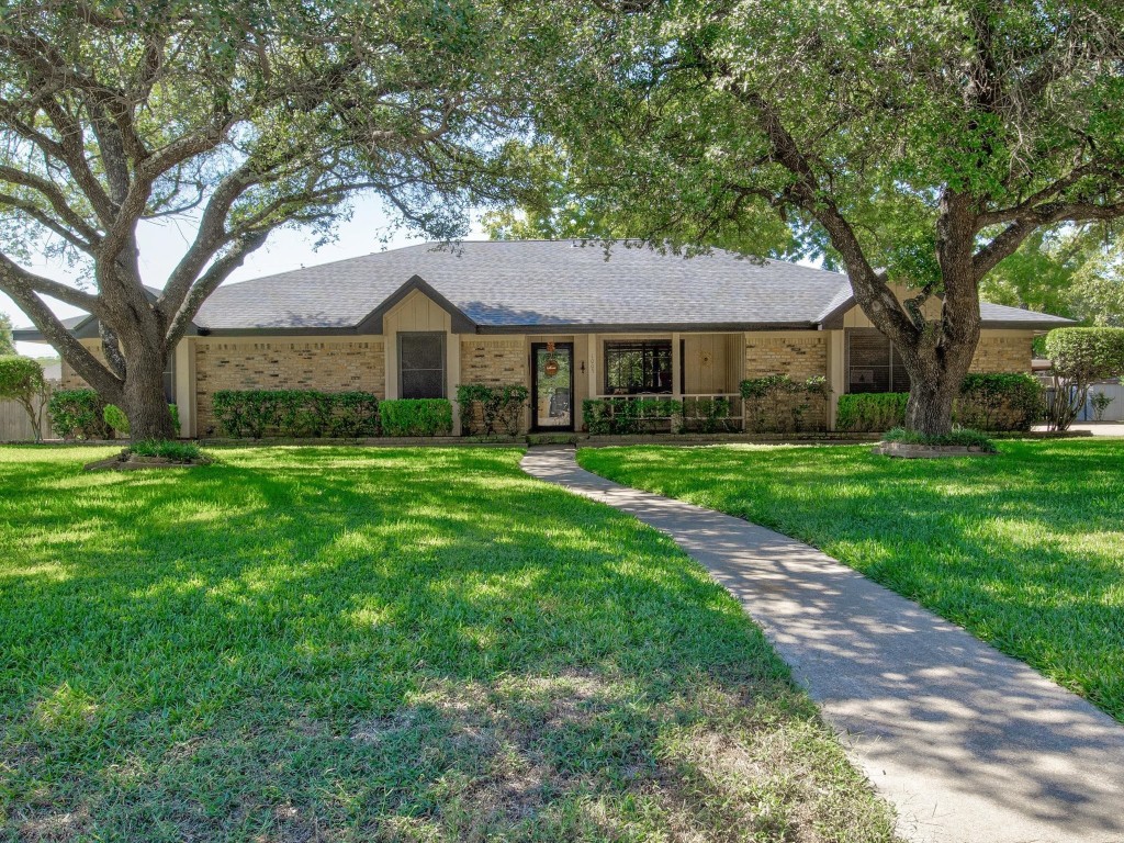 1005 Hilandale Court Cleburne TX 76033