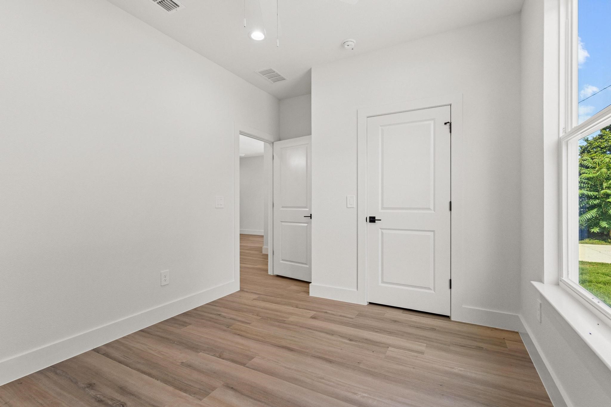 516 Florence Denison TX 75020
