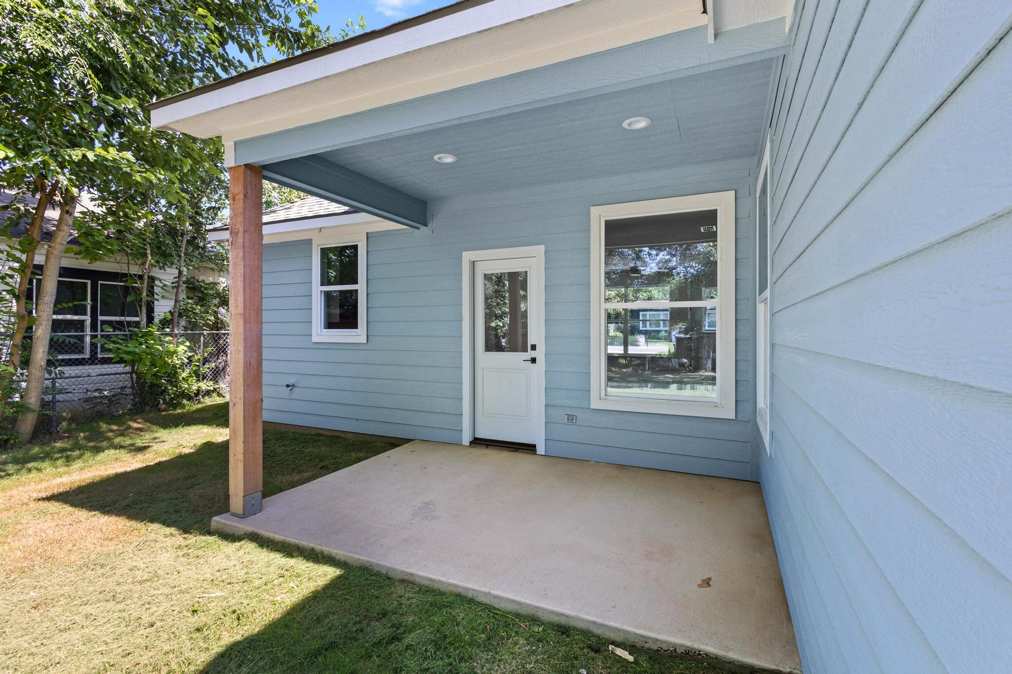 516 Florence Denison TX 75020