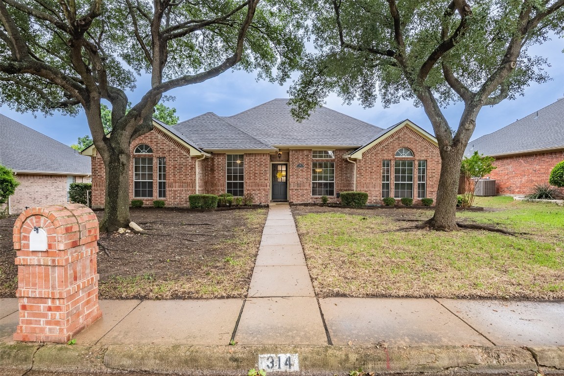 314 Iroquois Lane Waxahachie TX 75165