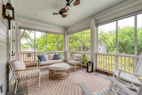 812 Baker Street Mckinney TX 75069